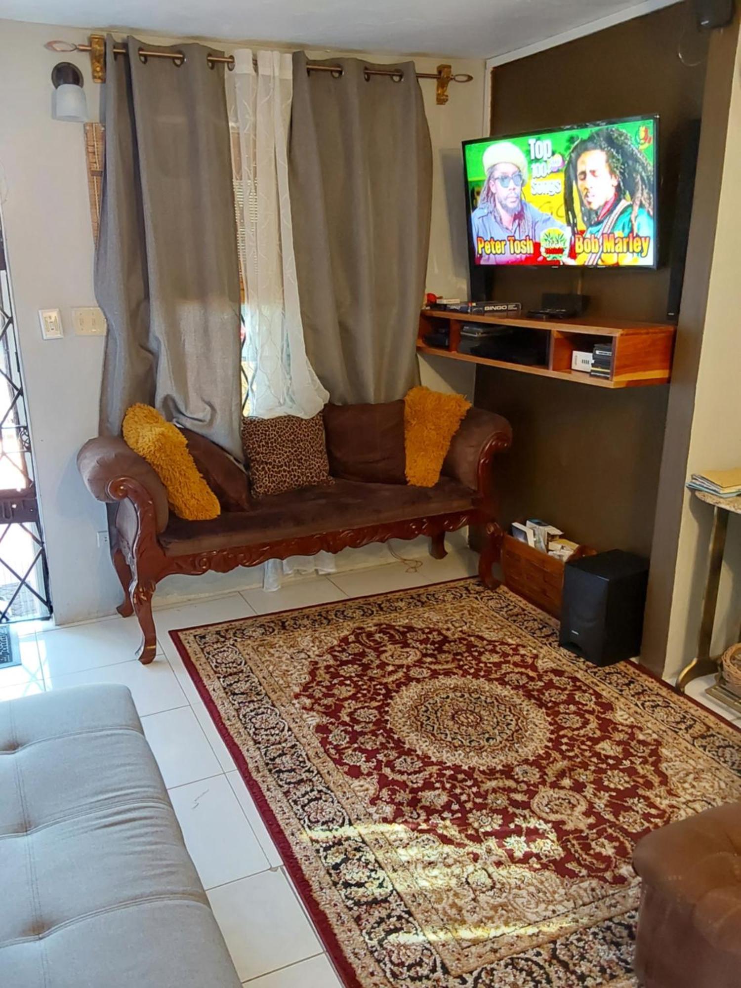 Zipcode Hideaway Guesthouse 波特莫尔 外观 照片